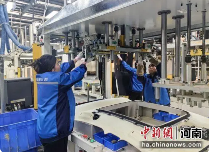 抢开局、拼经济 河南尉氏汽车零部件生产热