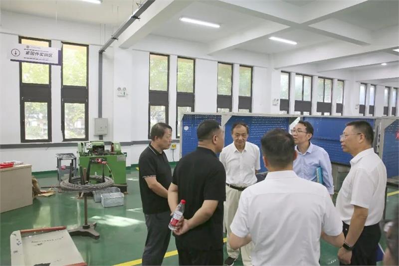 乐清市紧固件行业协会，中国机械通用零部件协会紧固件分会，考察