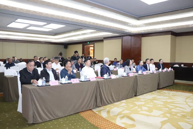 专家“请进来”!全国性紧固件行业研讨会在九龙湖召开