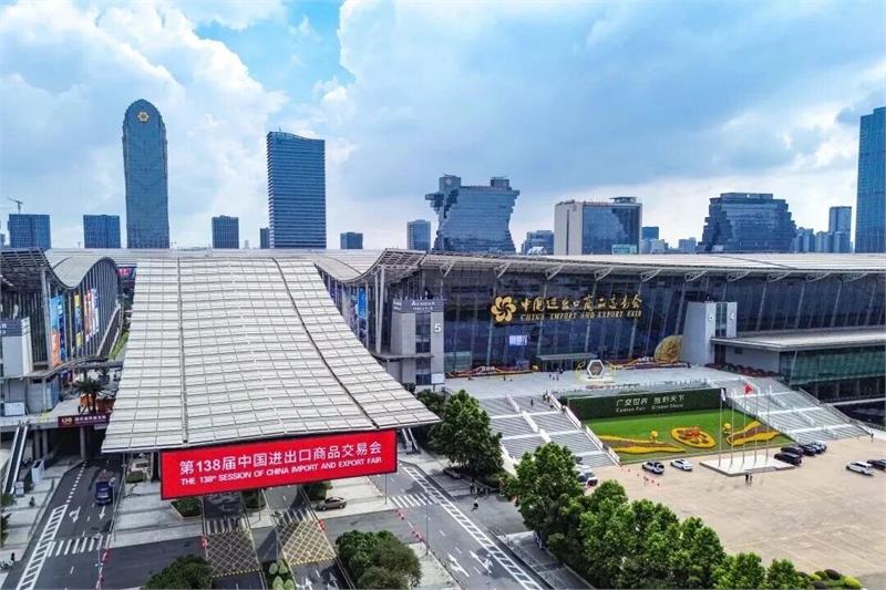 55个展区、近7.5万个展位的第138届广交会隆重开幕！IFS China组委会赴现场报道盛况并宣传5月上海展