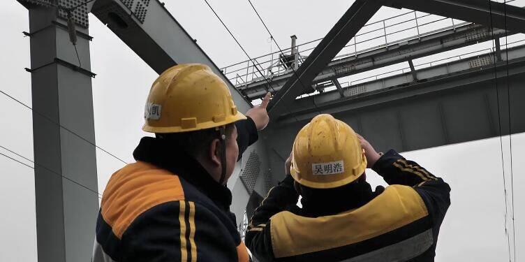 螺栓哥，螺栓，高强度紧固件，铁路螺栓，瓦日铁路