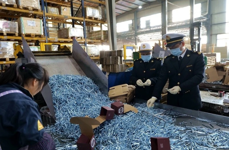 镇海海关助力紧固件行业技术革新