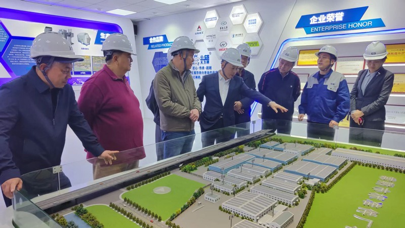 中国紧固件行业领导到常熟市标准件厂有限公司考察3.jpg