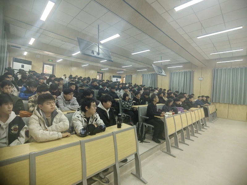 沈家华先生到邯郸职业技术学院永年学院作专题讲座4.jpg