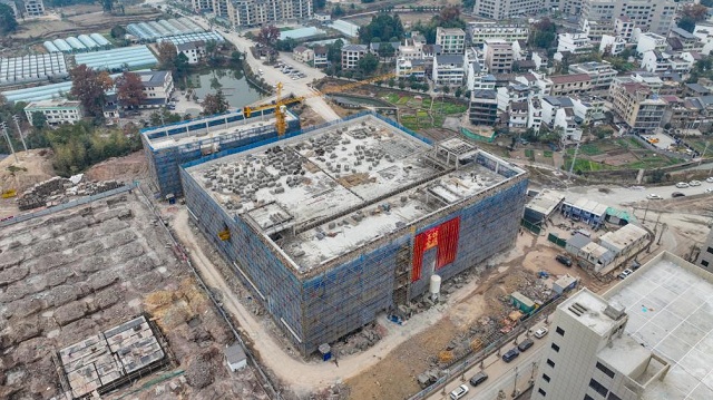 温州市文成县年产10000吨非标紧固件新项目封顶